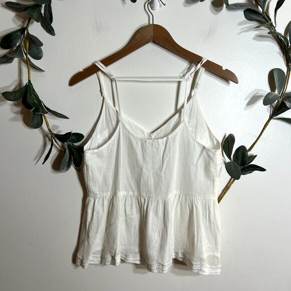 White Lace Tank LAST CALL - Picture 3 of 3